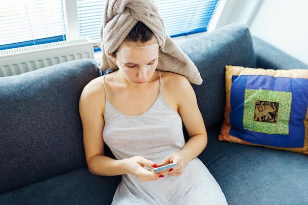 Jelitówka objawy – jak rozpoznać infekcję układu pokarmowego?