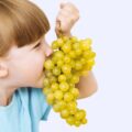 Czy można jeść winogrona podczas karmienia piersią?