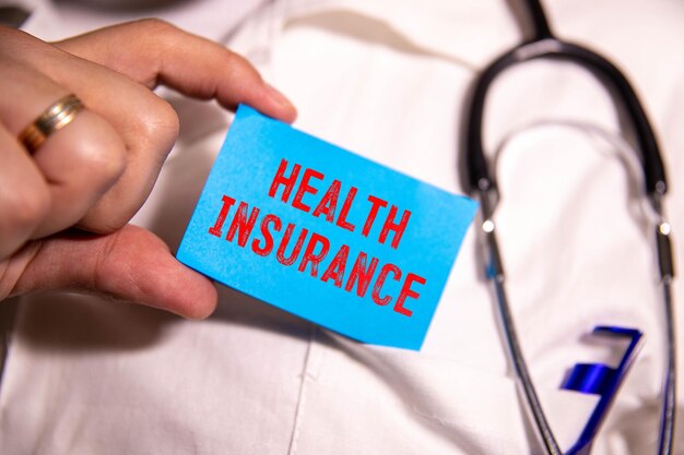 Jakie ubezpieczenie wybrać, żeby iść do lekarza bez problemów?