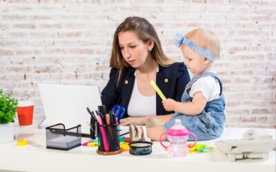 Gdzie pracowała mama Karolci w popularnej książce dla dzieci?