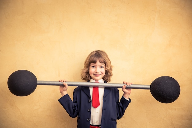 Od jakiej wagi dziecka cc jest rozważane przez lekarzy?